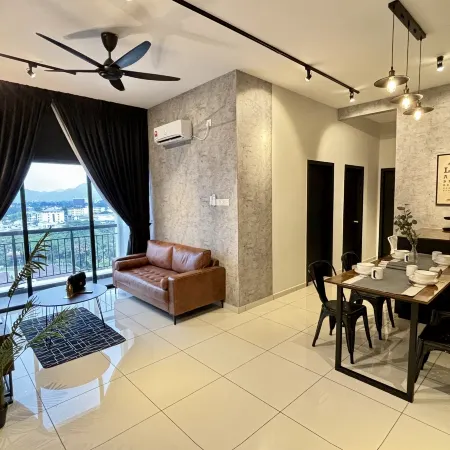 Ipoh Town Horizon Skypool Suites 4-11pax by IWH Suites