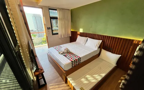 Mula De La Paz Hotels in San Narciso