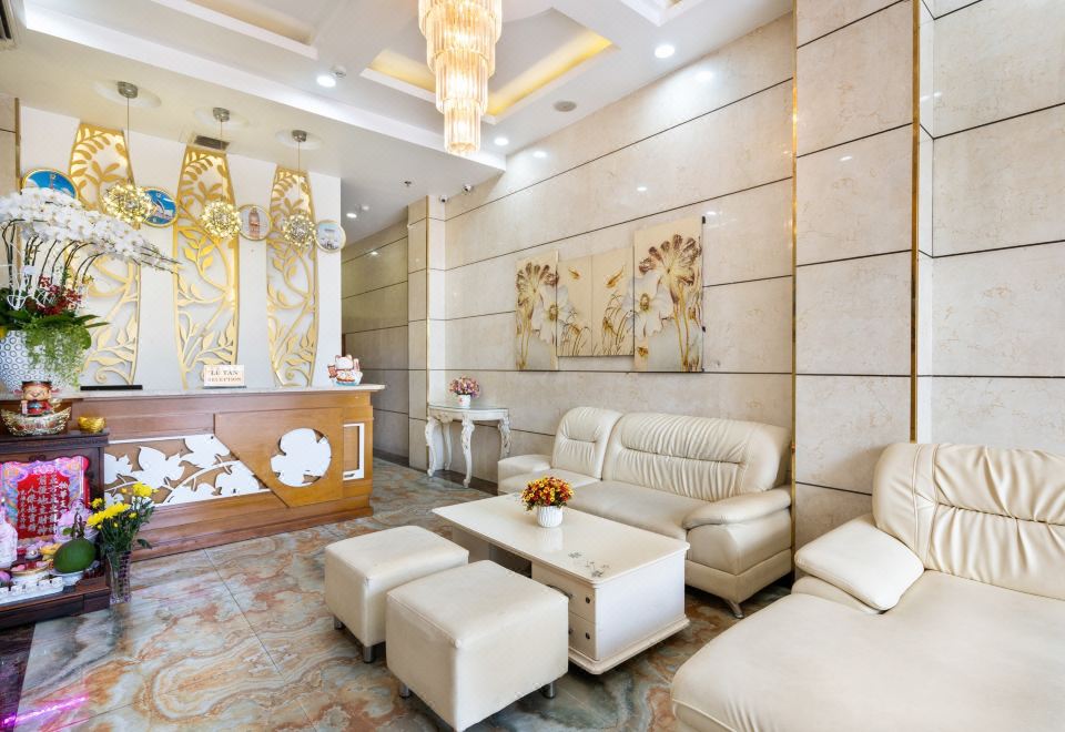 Luna Hotel Saigon Center