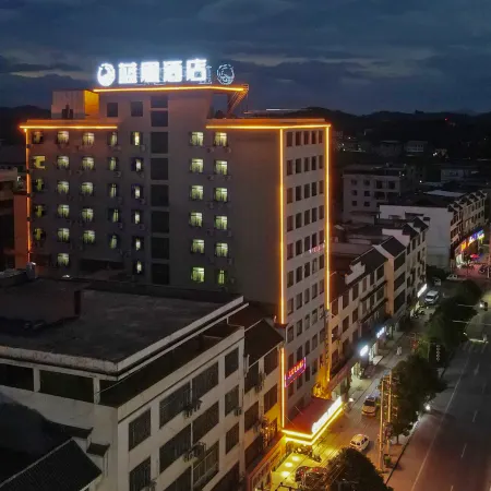 Blue Phoenix Hotel