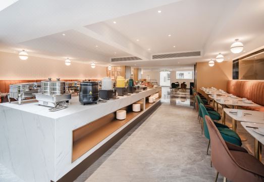 지난 공항 호텔 내부 사진