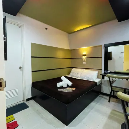 Hotel 99 Cubao Quezon City Отели рядом с достопримечательностью «Колизей Аранета»