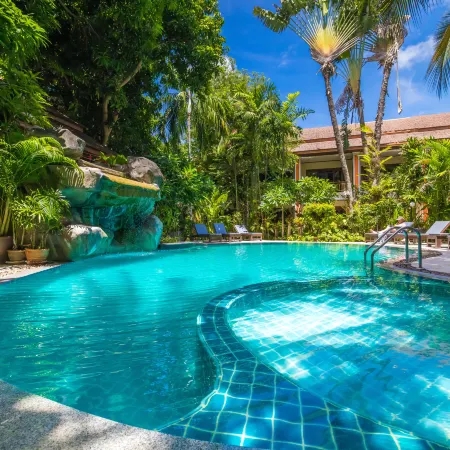 Meet Holiday Hotel-Rawai