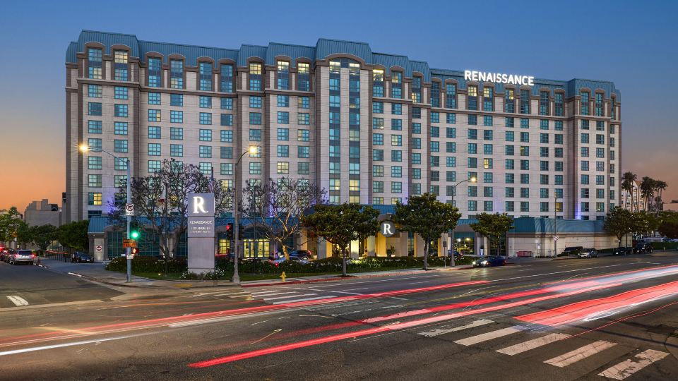 Renaissance Los Angeles Airport Hotel