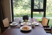 Lishan Left Bank Ring Mountain Wild Luxury Private Hot Spring Homestay Hotels in Yuanqu County