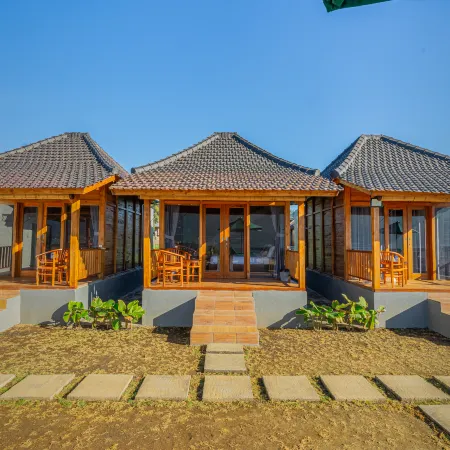 D Sila’s Tepi Danu Villas Kintamani & Natural hot spring