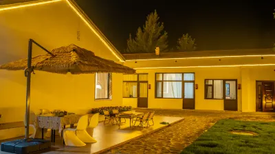 雲隱小築·大同雲岡古城觀景度假民宿 Hotels near Datong Coal Mine Group Stadium