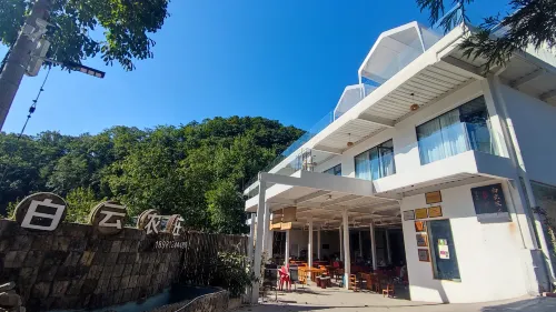 Baiyun Farm - bar