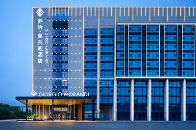The GiorgioMorandi Hotels (Zhangqiu District Government Affairs Center Baicheng University Town) Hotel berhampiran Zhang Qiu City Museum
