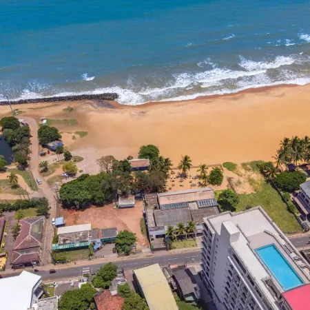 Corundum Breeze Negombo