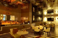 โรงแรมนานาชาติซินหยวน นาลาติ - ที่มีบาร์