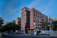 Kelman Hotel Liuzhou (Yao Bu Ancient Town City Center Wanda Plaza Branch)