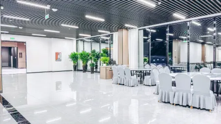 Harbin Songbei Platinum Sky View Hotel Отели рядом с достопримечательностью «Heilongjiang Infotech Profession College (Xueyuan Road)»