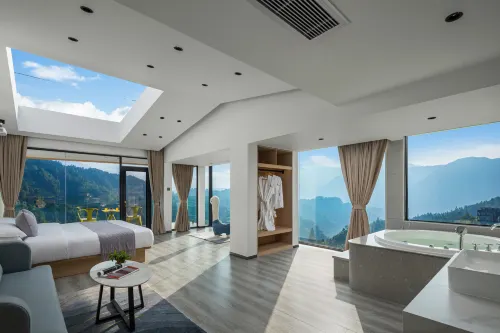 Huali Yunjian Homestay