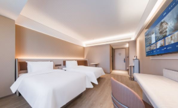 HanTing Hotel (Sanya Phoenix Airport Huihui Road)