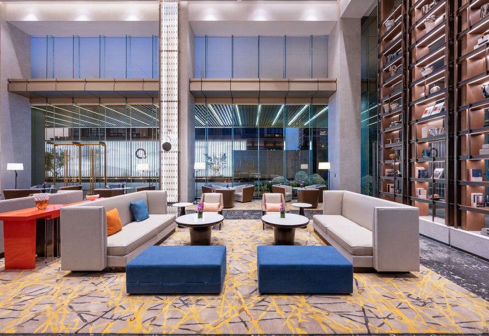 1. 더 큐브 호텔 ..