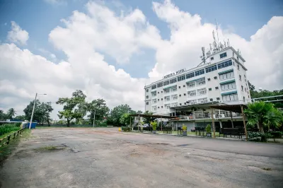 Merdeka Hotel Kluang Hotels near Taman Intan Kluang