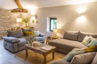 Cottage Amande on large domain with Pool, Spa, Tennis