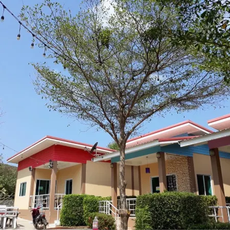 Rang Noknoy Resort at Kohlarn