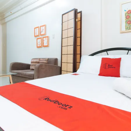 RedDoorz at Kassel Residences Parañaque