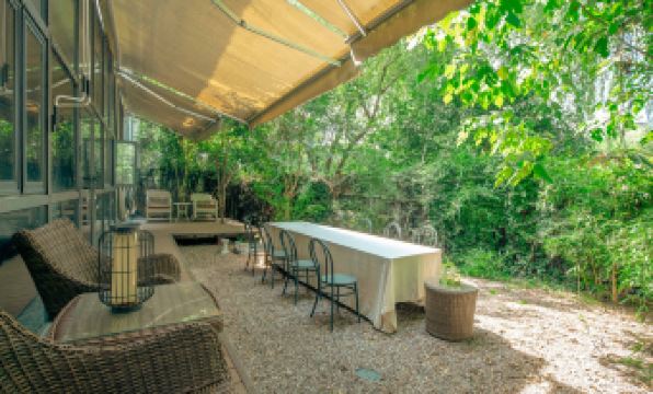 Liuhe Cangyuan Jingpin Guesthouse