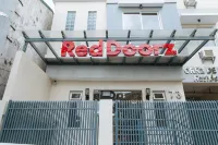 RedDoorz Plus @ Torre de Manuel Residences 1 케손시티 호텔