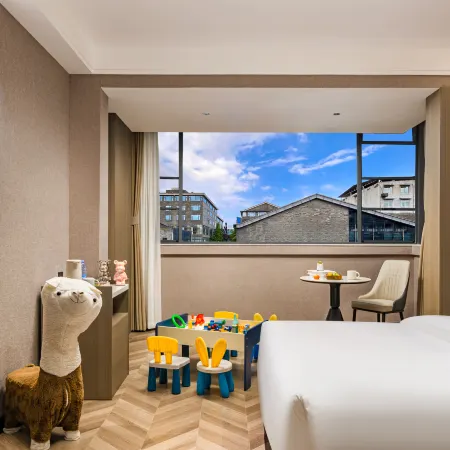 M Design Hotel (Pengzhou High-Speed Railway Station Longxing Temple)