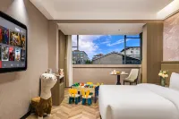 M Design Hotel (Pengzhou High-Speed Railway Station Longxing Temple) - 2 stelle