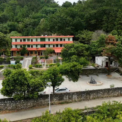 Yingde Yingxi Diecui Homestay (Yingxi Peak Forest Shop) Hotels near Yingxi Fenglin Corridor
