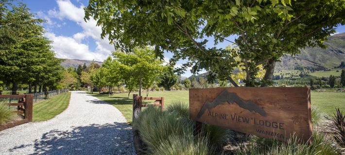 Alpine View Lodge Hotels in Wanaka