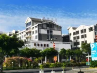 Jinfeng Hotel (Libo Ancient Town) Hotels near Libo Shuichun River Rafting