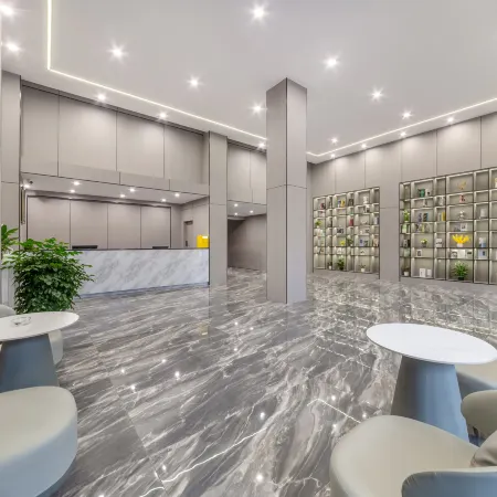 Zhanhong Holiday Hotel