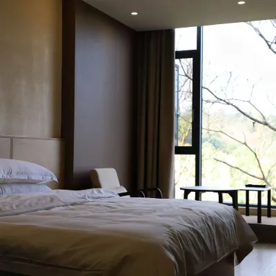 Baishanju Chayulinjian Homestay (Huiminzhen) Hotels near Jingmai Mountain Bolian Pu'er Tea Estate