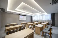 Huayi Selected Hotel (Xiushan Railway Station Branch)