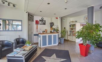 2. Hôtel Ci..