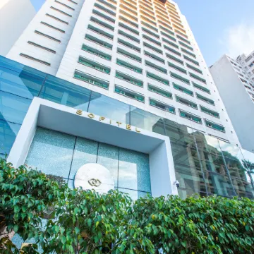 卡薩布蘭卡白塔索菲特飯店 卡薩布蘭卡港口站附近的飯店