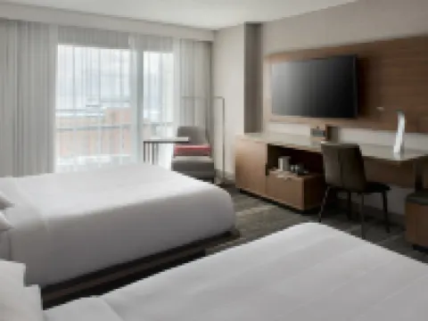 นอร์ฟอล์ก วอเตอร์ไซด์ แมริออท โรงแรมในนอร์ฟอล์ก