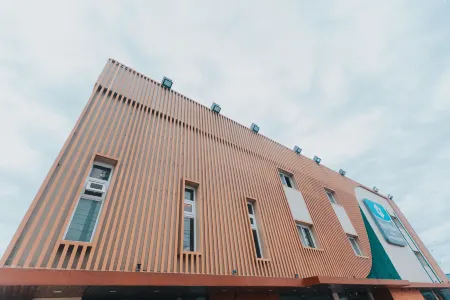 SureStay Studio by Best Western Clarkview, Angeles City Отели рядом с достопримечательностью «Филдс-авеню»