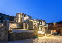 Yuyu Qiyu Carp Seaview Resort B&B Hotels in Beigang