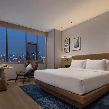 FOUR POINTS BY SHERATON Kunming Dongfeng Square Отели в г. Куньмин
