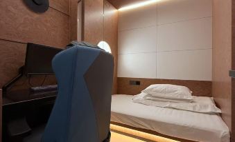 Tianba Esports Hotel (Shanghai Fudan University Metro Station Branch)