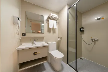 Xiamen Zhenyue Boutique Stay (Xiamen Zhongshan Road Lundu Pier) Отели рядом с достопримечательностью «Yanwu Bridge Observation Deck»