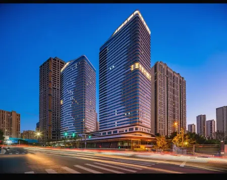 Yiduo Hotel (Xi'an Qujiang University of Science and Technology Metro Branch) Отели рядом с достопримечательностью «Xi'an University of Technology (West Area)»