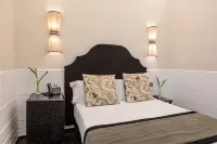 The Independent Suites