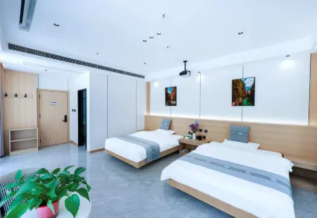 Yunshang Homestay (Bachuanshan Scenic Area) Отели в г. Хугуань