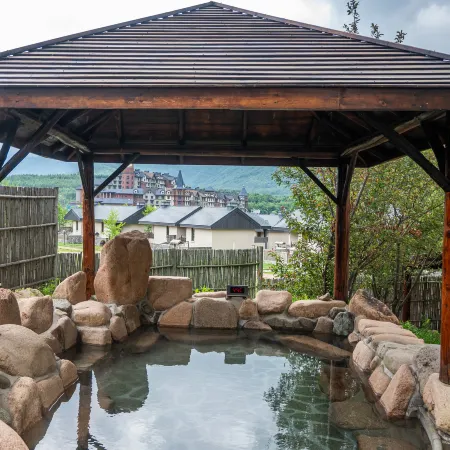 Benxi HuaxiMu Yunxiqiyang Hot Spring Hotel