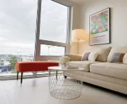 Vancouver Olympic Village 1BR Suite w/ Private Kitchen, Laundry & Parking