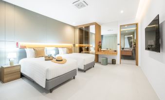 White Anda Luxury 3-Bedroom Villa with Private Pool in Rawai