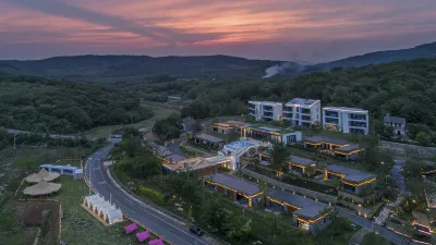 願景·詩集嶺野奢狩獵酒店 鄰近滁州市章廣汽車站的酒店