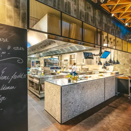 Four Elements Hotel Отели рядом с достопримечательностью «Мост Питон»